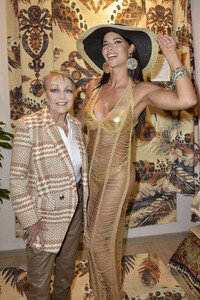 Präsentation von Carpetlounge Berlin & Julian F. M. Stoeckel in Berlin