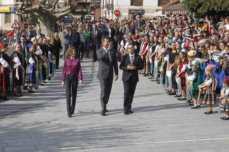 König Felipe und Königin Letizia besuchen Colombres