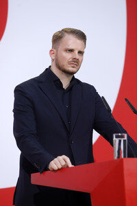 Pressekonferenz mit dem SPD-Generalsekretär in Berlin