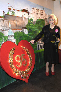 95. Geburtstag von Ruth Megary in München