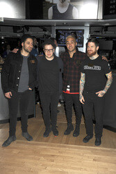 Fall Out Boy Ring läuten die NYSE Schlussglockell, New York