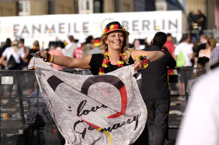 FIFA WM Public Viewing Deutschland gegen Südkorea in Berlin