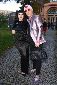 Theaterpremiere 'Der eingebildet Kranke' und 90. Geburtstag von Dieter Hallervorden in Berlin