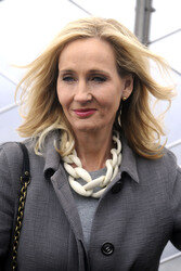 J.K. Rowling beleuchtet das Empire State Building, New York