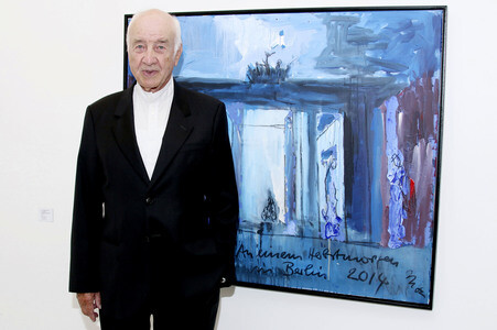 Ausstellungseröffnung 'Menschheitszirkus' in Ahrenshoop