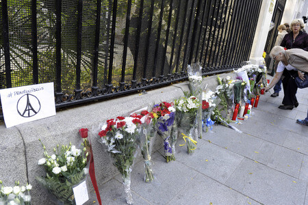 Madrid in Trauer um Opfer der Terroranschläge in Paris