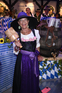 Wiesn Anstich 2026 im Hofbräu Berlin