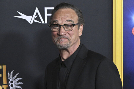 Closing Ceremony und Filmpremiere 'Song Sung Blue', AFI Fest 2025 in Los Angeles