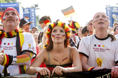 WM-Fanmeile beim Spiel Deutschland gegen Frankreich, Berlin