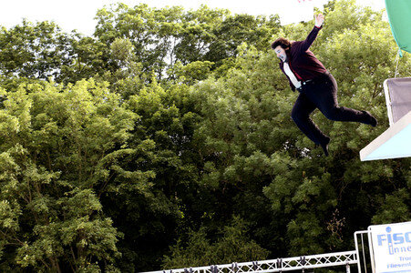 Wassersprung-Show 'Sprung meines Lebens' in Halle