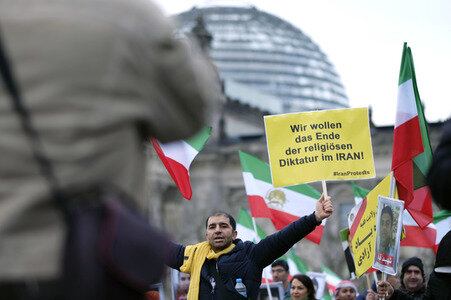 Proteste gegen die iranische Regierung in Berlin