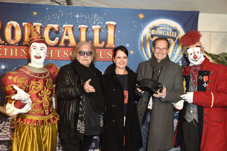 Premiere des 14. Roncalli Weihnachtscircus in Berlin