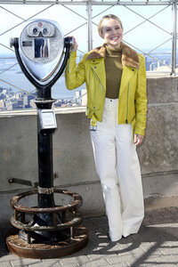 Empire State Building Lighting Ceremony mit Kristen Bell in New York