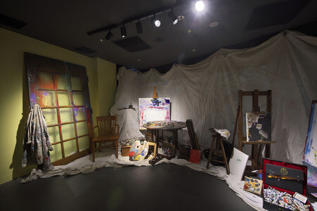 Ausstellung 'A Bunch of Stuff -Tokyo' von Johnny Depp in Tokio