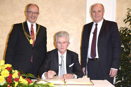 Verleihung des Goldenen Ehrenrings der Stadt Mönchengladbach