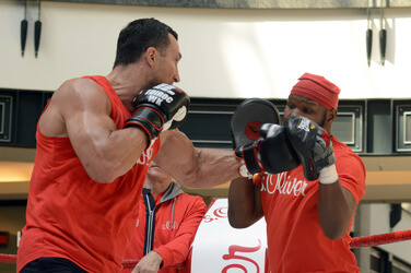 Wladimir Klitschko trainiert im Einkaufszentrum, Oberhausen
