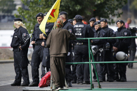 Kurden Großdemo in Köln