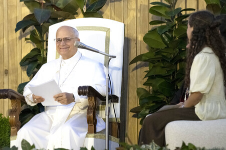Papst Leo XIV. bei einer Gebetswache in Madrid
