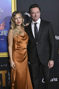 Closing Ceremony und Filmpremiere 'Song Sung Blue', AFI Fest 2025 in Los Angeles