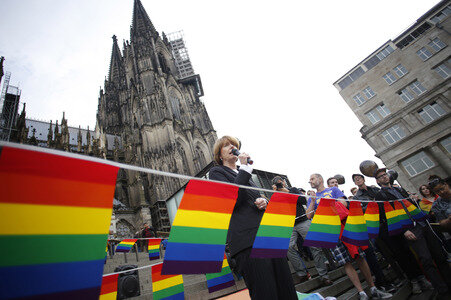 Mahnwache für die Opfer des Terror-Anschlags von Orlando in Köln