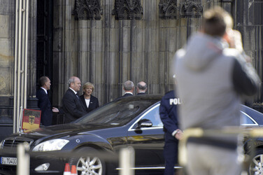 Zentrale Trauerfeier für die Opfer des Germanwings-Absturzes im Kölner Dom