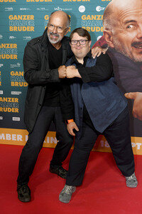 Filmpremiere 'Ganzer halber Bruder' in Hannover