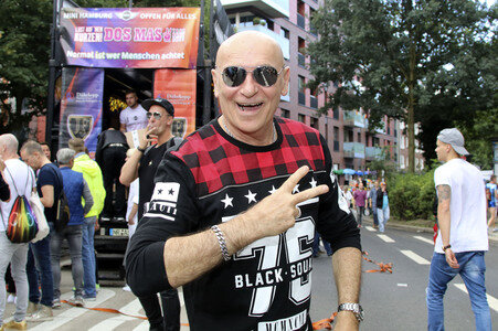 Parade zum Christopher Street Day 2016 in Hamburg