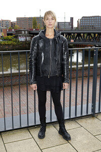 Fototermin 'Frau ohne Namen' in Hamburg