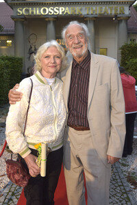 Theaterpremiere 'Der eingebildet Kranke' und 90. Geburtstag von Dieter Hallervorden in Berlin