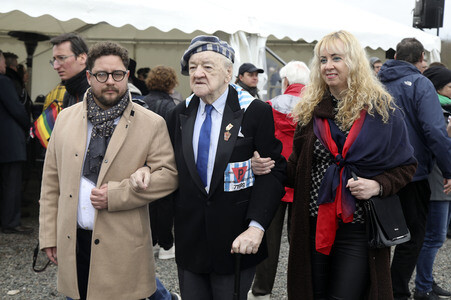 Kranzniederlegung zum 81. Jahrestag der Befreiung des Konzentrationslagers Buchenwald in Weimar