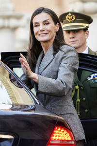 Königin Letizia von besucht die Universität Alcalá in Alcalá de Henares