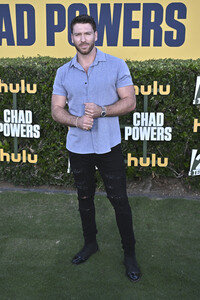 Serienpremiere 'Chad Powers' in Pasadena