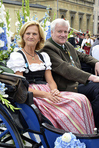 Trachten- und Schützenzug 2015 in München