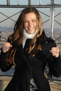 Holly Holm und Miesha Tate besuchen das Empire State Building