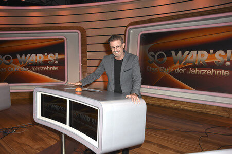Fototermin zur Quizshow 'So war's! Das Quiz der Jahrzehnte' in Ismaning