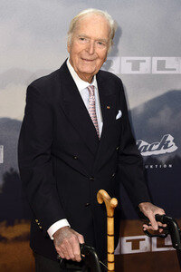 Filmpremiere 'Winnetou - Eine neue Welt' in Berlin