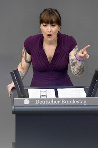 90. Sitzung des Deutschen Bundestages in Berlin