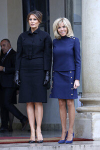 Brigitte Macron empfängt Melania Trump in Paris
