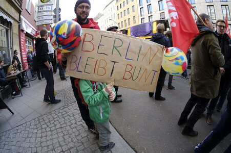 Demonstration 'Solidarität statt rechter Hetze' in Berlin