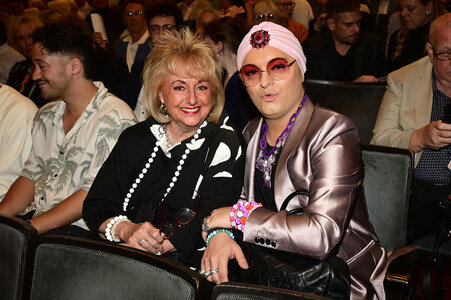 Theaterpremiere 'Der eingebildet Kranke' und 90. Geburtstag von Dieter Hallervorden in Berlin