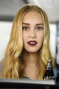 Marcel Ostertag Fashion Show auf der Mercedes-Benz Fashion Week Autumn/Winter 2016 in Berlin