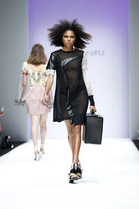 Rebekka Ruétz Fashion Show auf der Berlin Fashion Week Spring/Summer 2019