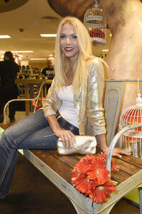 10 Jahre TK Maxx in Berlin