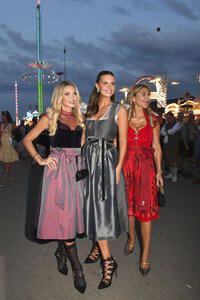 Almauftrieb beim Oktoberfest 2025 in München