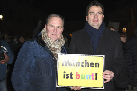 Kundgebung 'Wir sind alle von wo!' in München