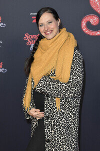 Filmpremiere 'Song Sung Blue' in Berlin