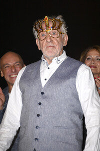 Theaterpremiere 'Der eingebildet Kranke' und 90. Geburtstag von Dieter Hallervorden in Berlin