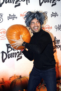 Halloween Party by Natascha Ochsenknecht im Berlin Dungeon