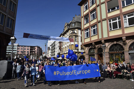 'Pulse of Europe' Kundgebung in Frankfurt