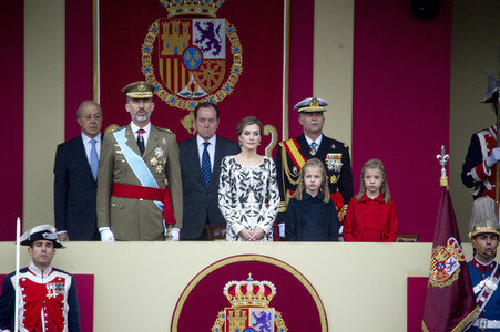 Militäparade zum Nationalfeiertag in Madrid